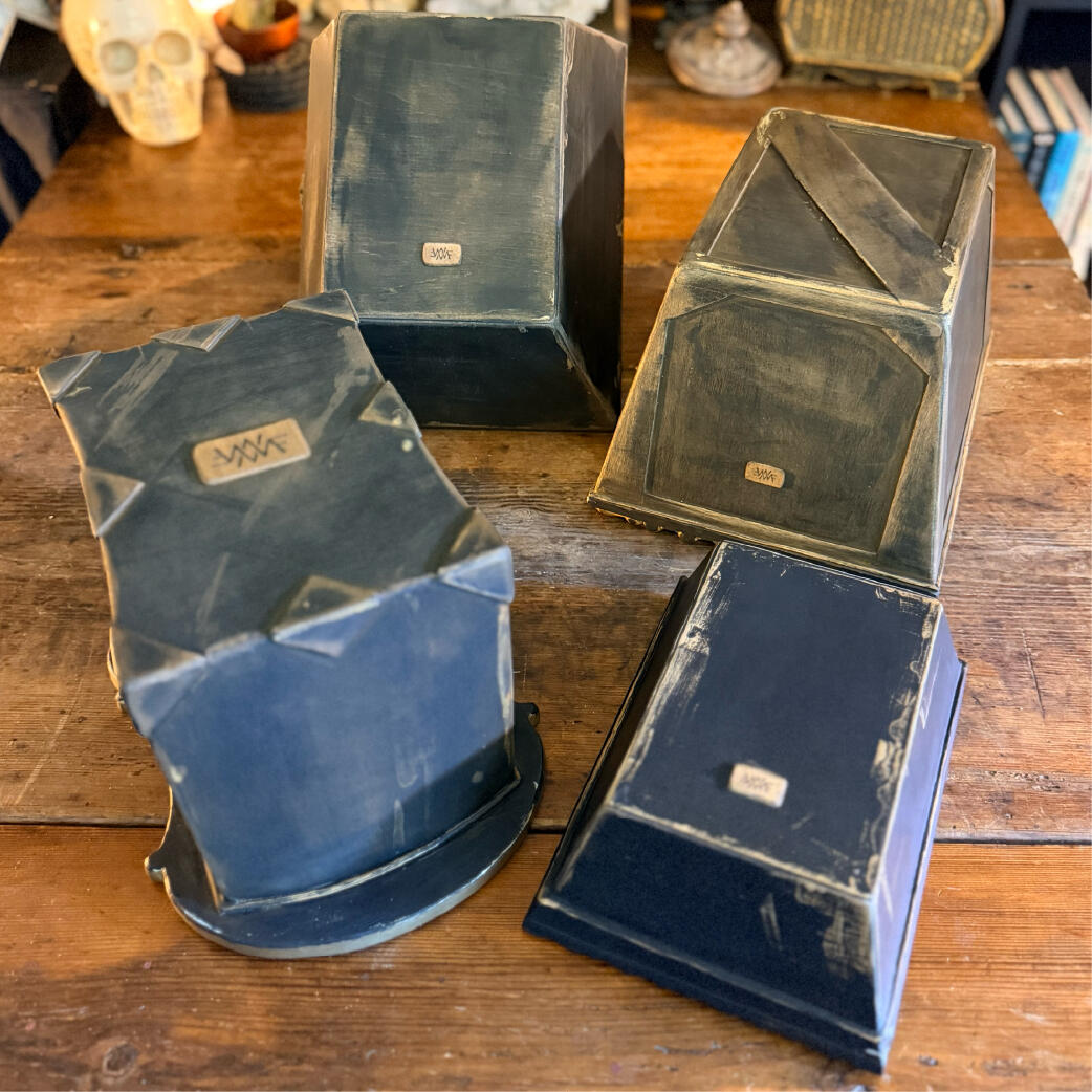 Scrywell - Wells, set back Recessed backs of several scrying mirror boxes showing their depth, handmade Scrywells by WMFrewolfe