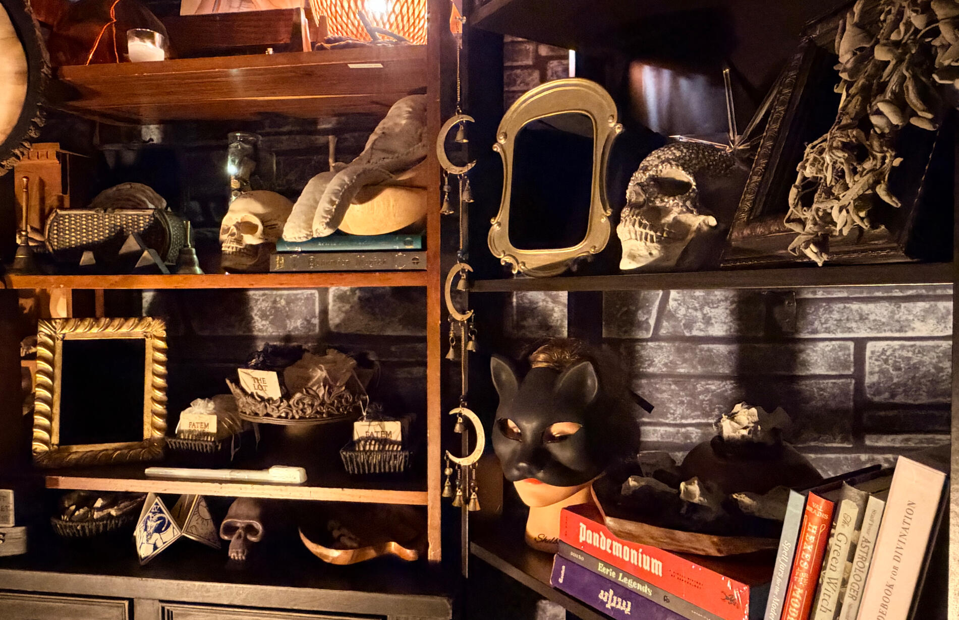 Bits and baubles A detailed look at the cabinet of baubles in the workshop - WMFrewolfe